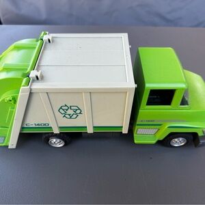 Green Recycling Toy Truck